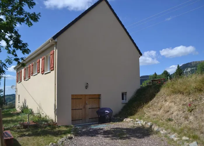 Holiday home Maison Cinona